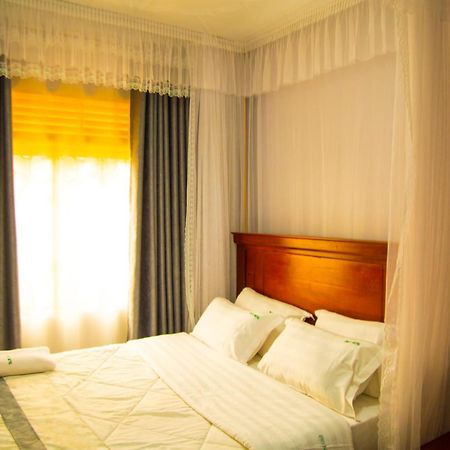 Onyx Motel And Suites Mbarara Dış mekan fotoğraf